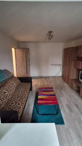 Proprietar, inchiriez apartament cu 1 camera langa pia?a Doina - 5