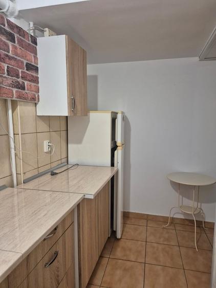 Sala Palatului, Brezoianu - 8