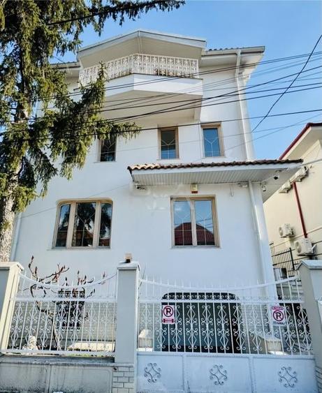 Vila 8 camere vis a vis de Piata Floreasca, garaj, curte proprie - 2