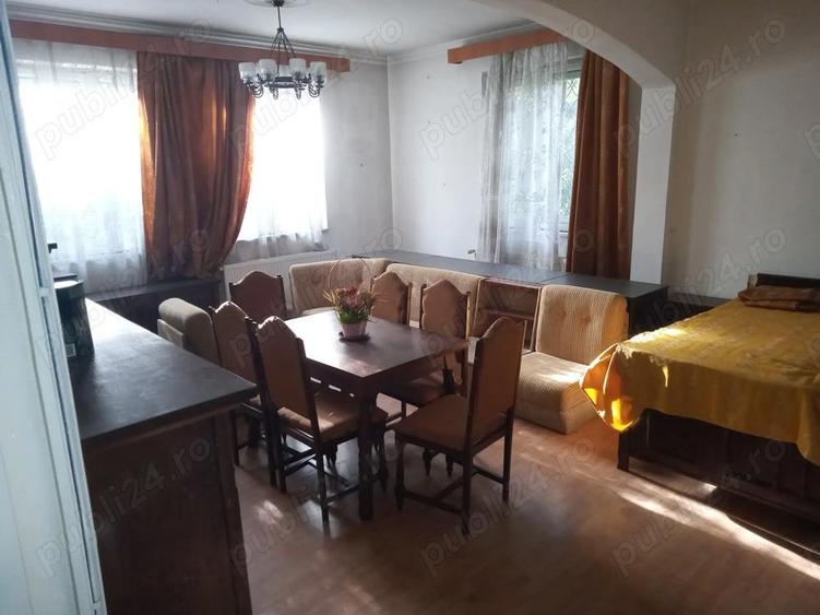 Imobil plus doua garaje, teren suprafata totala 927 mp, Blv. Castanilor, PLOIESTI, str. 13 Decembrie - 4