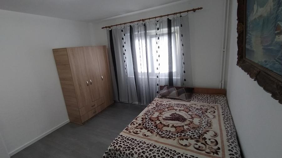 Ap de inchiriat central H-uri  - 3