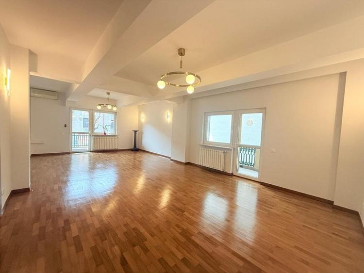 Apartament 4 camere de inchiriat – Zona Primaverii - 1