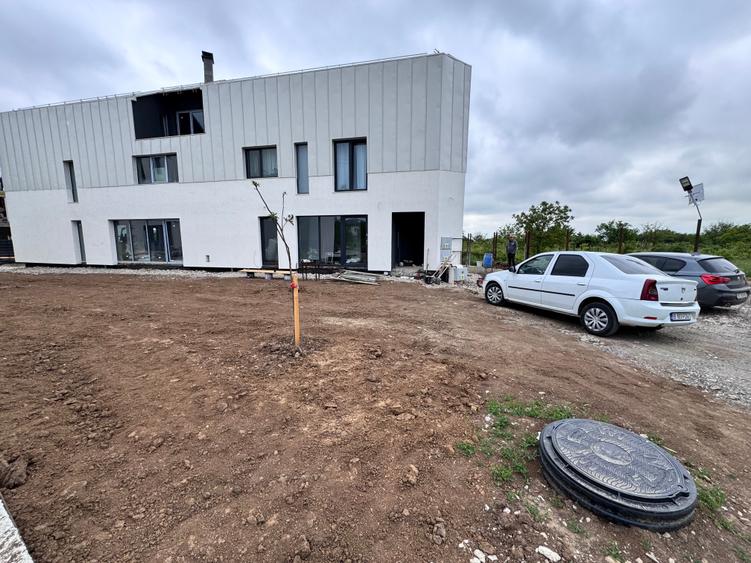 Casa deosebita P+1+M. 4 cam. Util 145mp. Teren 320mp - 5