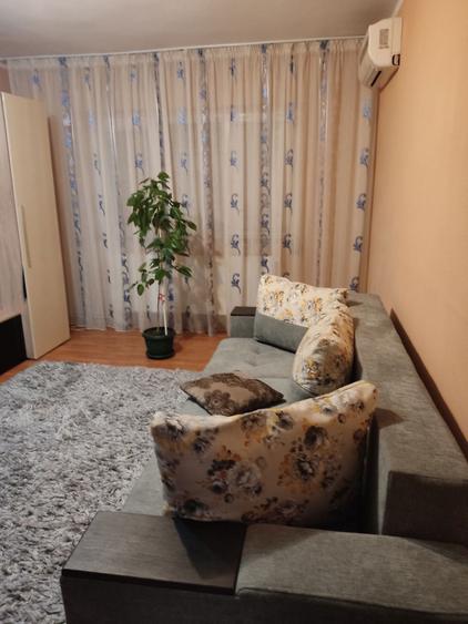 Vand apartament cu doua camere situat la parterul blocului C4 Micro 39C Galati - 3