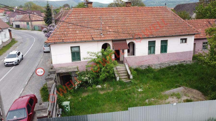 De vânzare casă de locuit în centrul satului Bixad! - 5