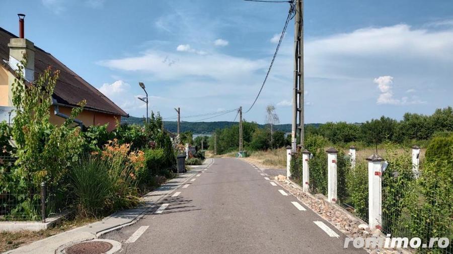De Vanzare Parcele Teren Pentru Cabana Lacul Surduc - 1