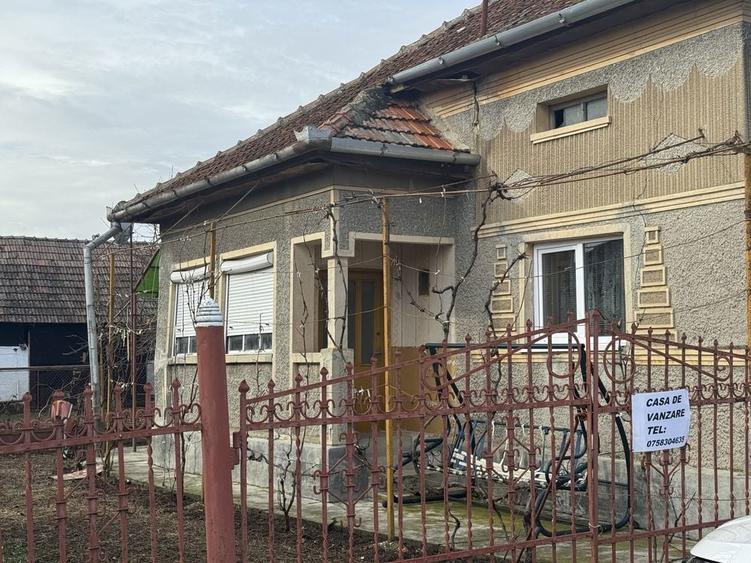 Casa de vanzare Loc Criseni - 3