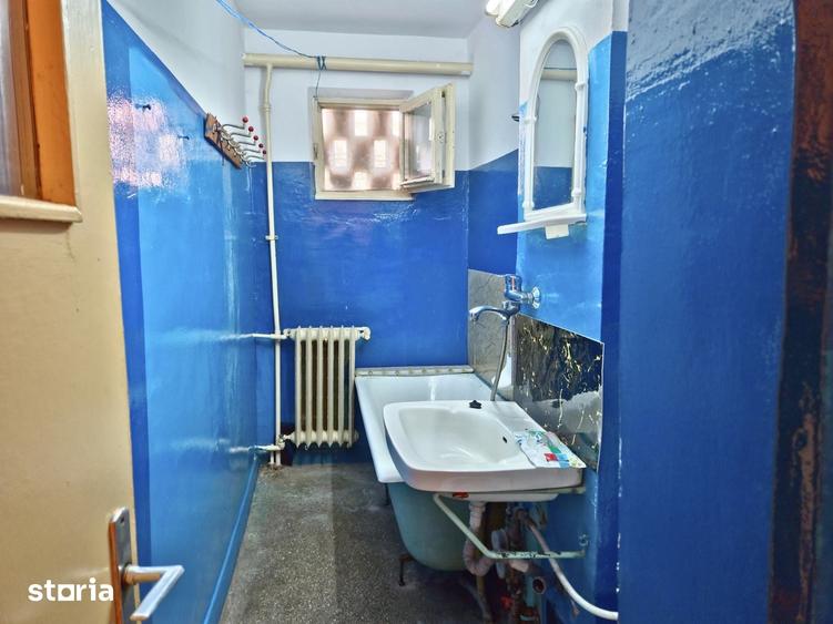 Apartament cu 2 camere semidecomandat în Ostroveni