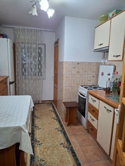 Apartament 3 camere, 74mp, cartier Plevna, etajul 1 - 5