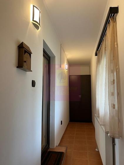 Casă cu 6 camere în Central