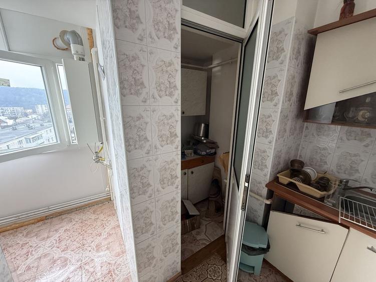 Ap 4 camere 90 mp+boxa+1 camera pe hol ultracentral b-dul Carol 1 - 26