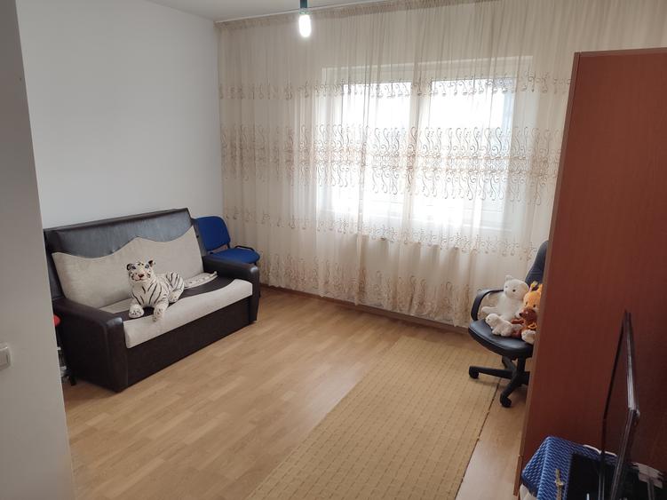 Casa cu design placut si curte generoasa in Afumati - 7