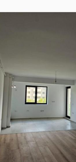 Apartament 3 camere Hlincea 74600 - 2