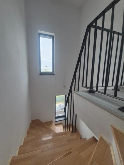 Casa 5 Camere,  Curte, Loc de Parcare,Terasa Circulabila - 13