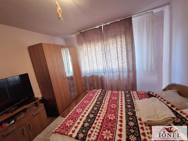 Apartament trei camere de vanzare in Cugir - 2