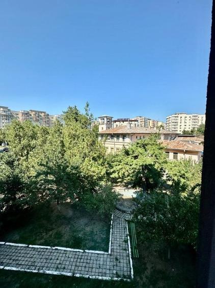 Vitan Mall, Mihai Bravu, Dristor metrou P+2 - 6