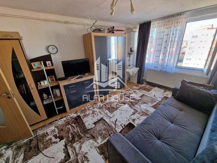 Vand Garsoniera zona Govandari - 4