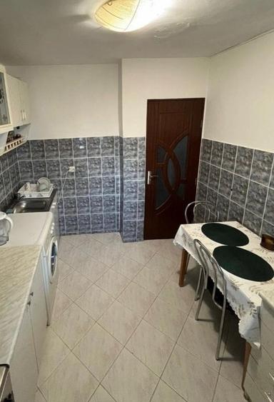 Apartament de 1 camera, decomandat, zona Nicolina - 2