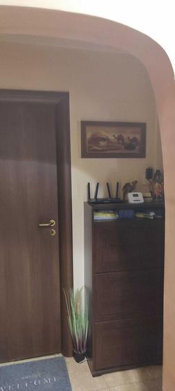 Particular: Vand apartament 3 camere, etaj 1 - zona Colentina, str. Radovanu 145.000 eur - 8