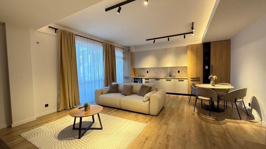 Persoana fizică vând ap  2 cam Lux bloc nou ,57 mp+balcon,zona VIVO str Razoare - 11