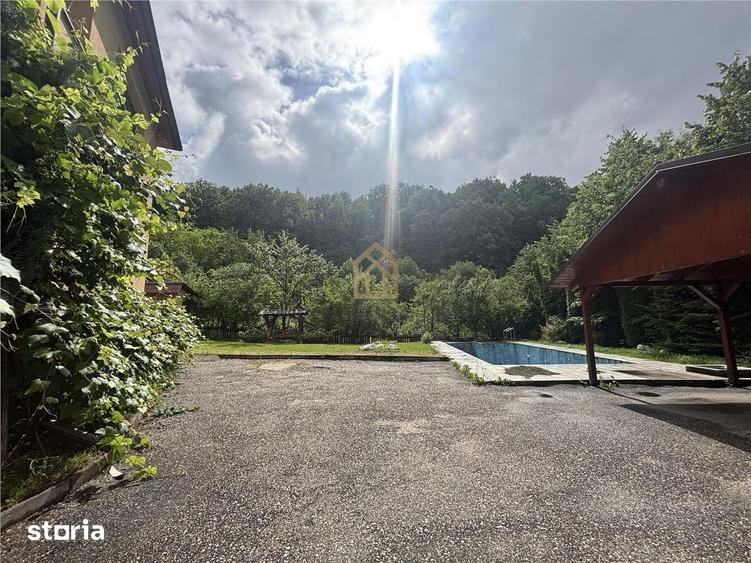 Vila de vanzare cu panorama deasupra orasului zona Parcul Regina Maria - 9