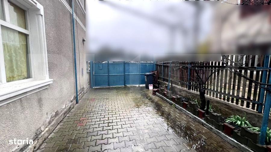 Casă cu 4 camere în Aronești