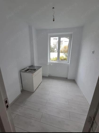 Zona centrala Vand appartament 4 camere - 2