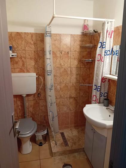 Inchiriez garsoniera - 5