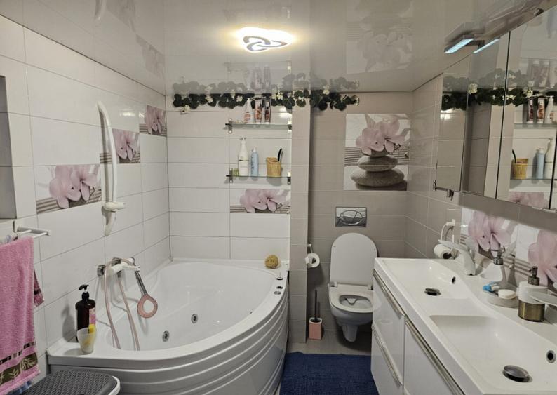 Casa situata in zona DACIA - 12