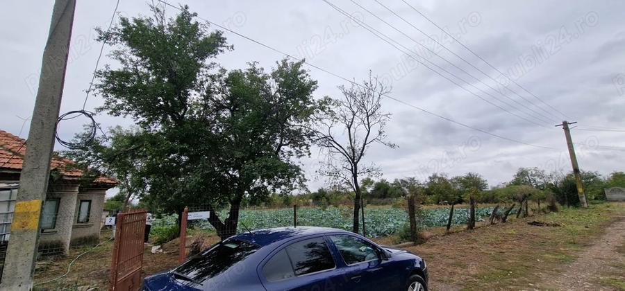 Casa de vanzare cu teren . - 5