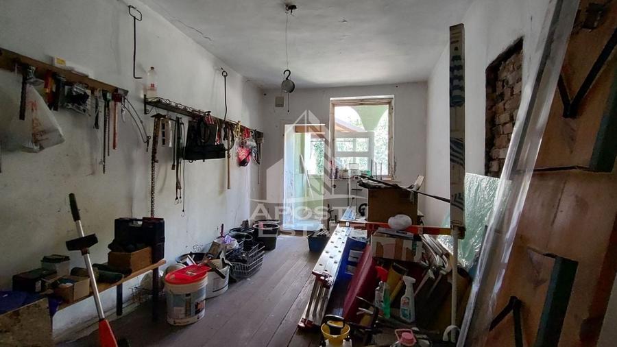 Casa la curte comuna 4 camere, zona Centrala - 19