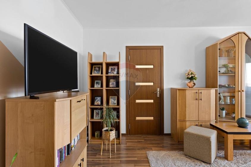 Apartament cu 2 camere zona Vlaicu, aleea Saturn, comision 0% - 3