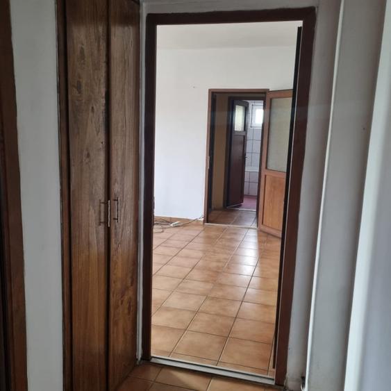Apartament de vanzare - 4