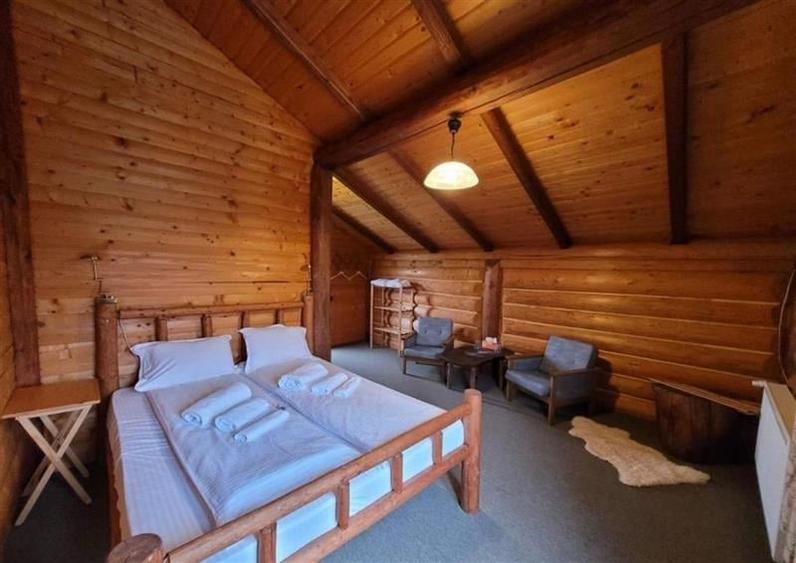 FILM! Resedinte montane,mobilate,echipate, jacuzzi,piscina,pretios areal,Sambata - 24