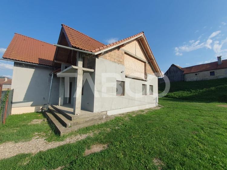 Casa 5 camere 197mp utili situata la 27km de Fagaras si 65km de Brasov - 3