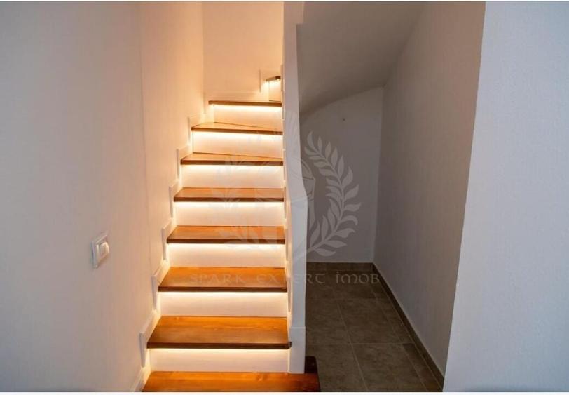 CASA DE INCHRIAT// CENTRAL PLOIESTI// - 5