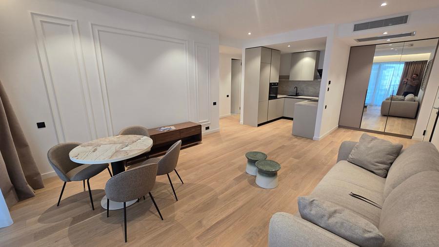 Apartament cu 3 camere decomandat în Herăstrău