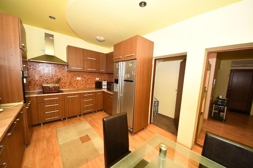 Vila spatioasa, constructie solida, zona micro 17 – Galati - 13