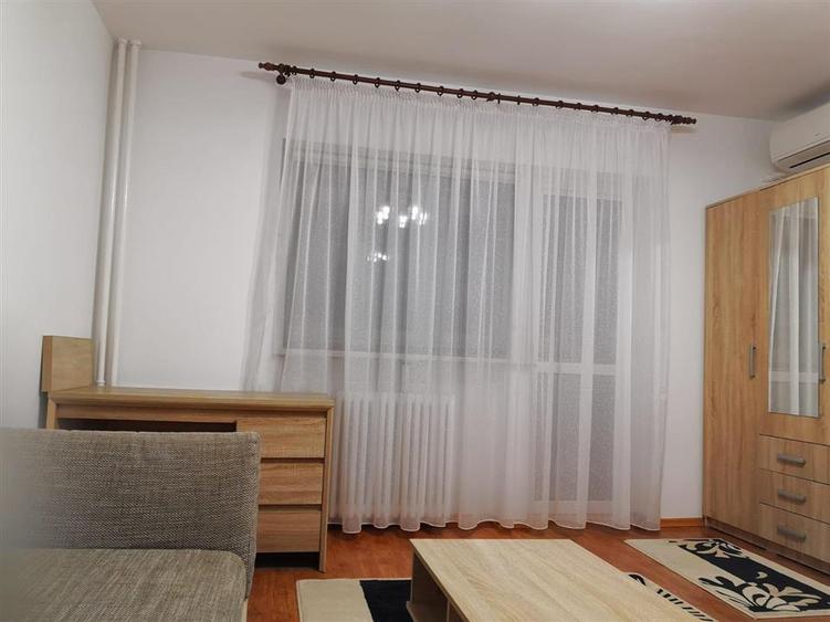 Vanzare garsoniera | Piata Unirii - Palatul Parlamentului | 40mp utili | etaj 2/ - 5