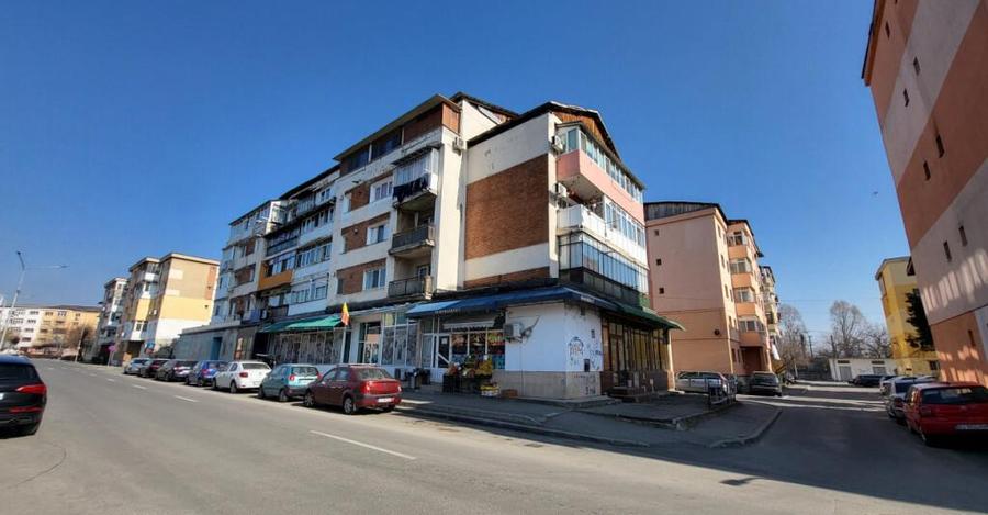 Apartament 3 camere - Targu Jiu, Strada Castanilor - 1