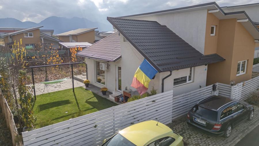 Casa mobilata utilata cartier Izvor Tarlungeni Brasov - 2