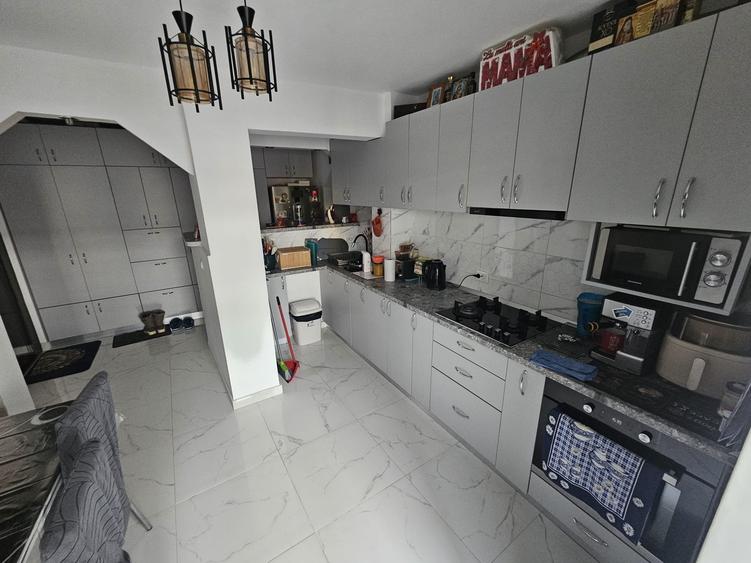 Apartament 3 camere decomandat | Nicolina 2 | Etaj 3 | Renovare completă - 1