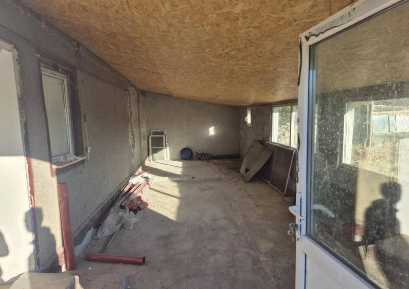 Casa si teren 3500mp in comuna Amaru/BZ ~ 4 camere ~ renovata in 2025 - 5