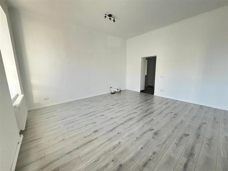 Spatiu birouri compartimentat zona Centrala - 9