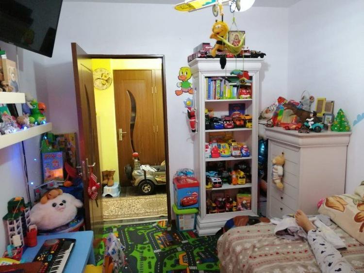 Apartament cu 3 camere decomandate, confort I, 70mp, etaj intermediar, finisat, mobilat si utilat, c - 4