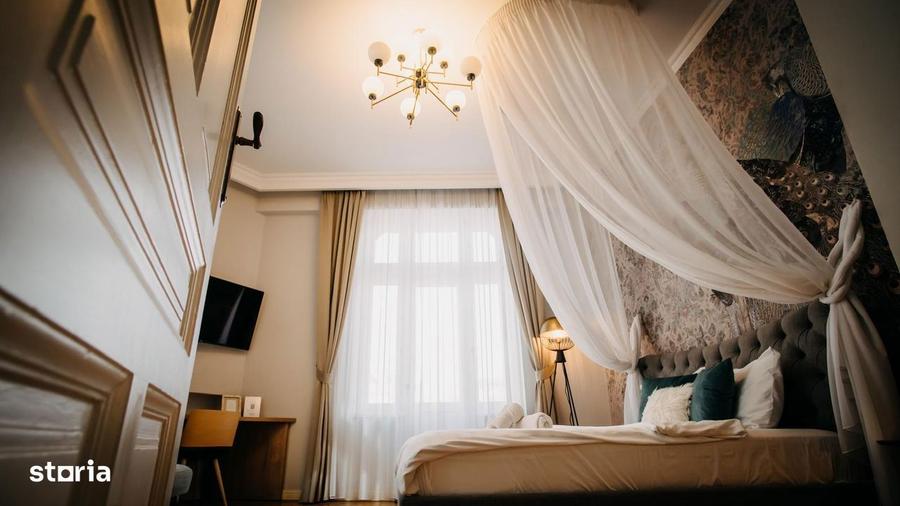 Bijuterie de apartament , Ultracentral | Terasa spre pietonala - 9