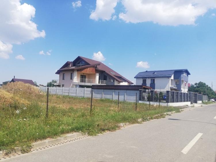 Lacul Morii , unic proprietar , intravilan , deschidere generoasa , utilitati . - 6