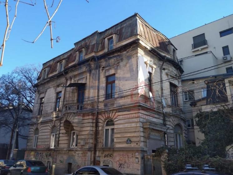 Calea Victoriei - Piata Sfintii Voievizi - 1