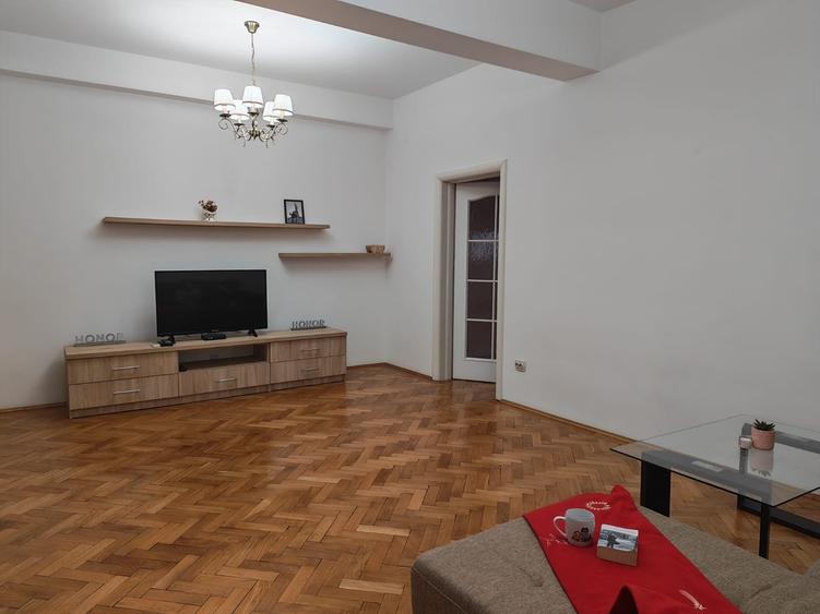 Romana - Magheru apartament spatios renovat si mobilat complet - 12