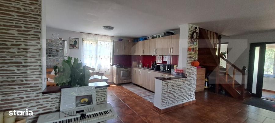 Casă cu 4 camere în Central